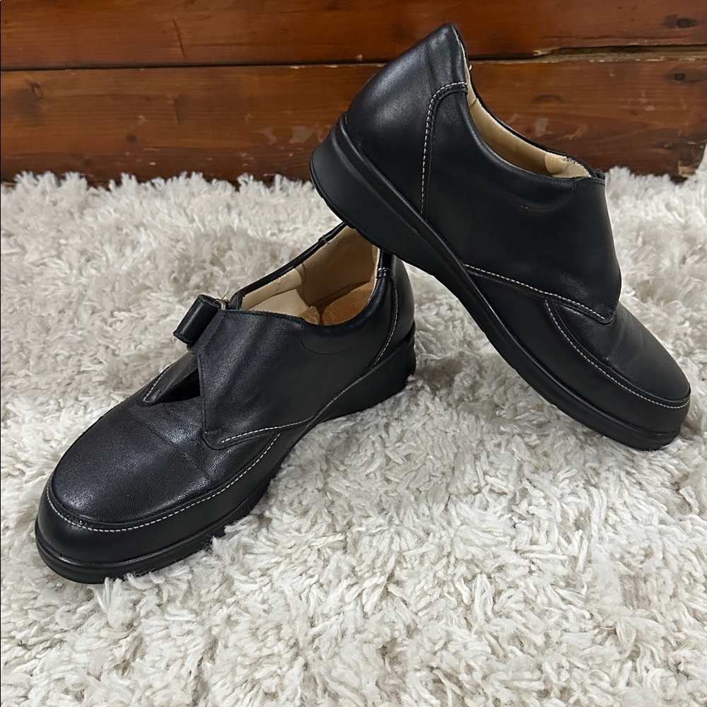FINN COMFORT Women’s Black Leather Strap Loafers, Handmade in Germany Sz 6.5